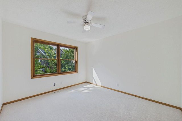 542 3rd Avenue, Excelsior, MN 55331
