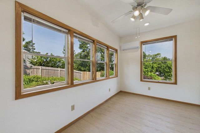 542 3rd Avenue, Excelsior, MN 55331