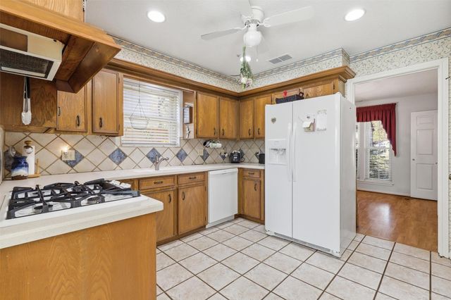 4711 Charade Drive, Houston, TX 77066