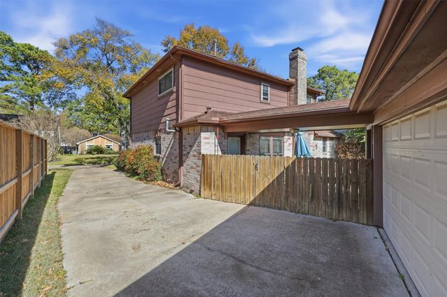 4711 Charade Drive, Houston, TX 77066