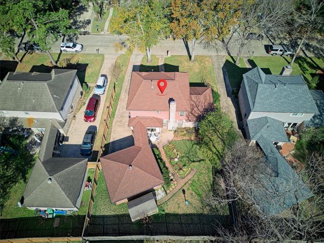 4711 Charade Drive, Houston, TX 77066