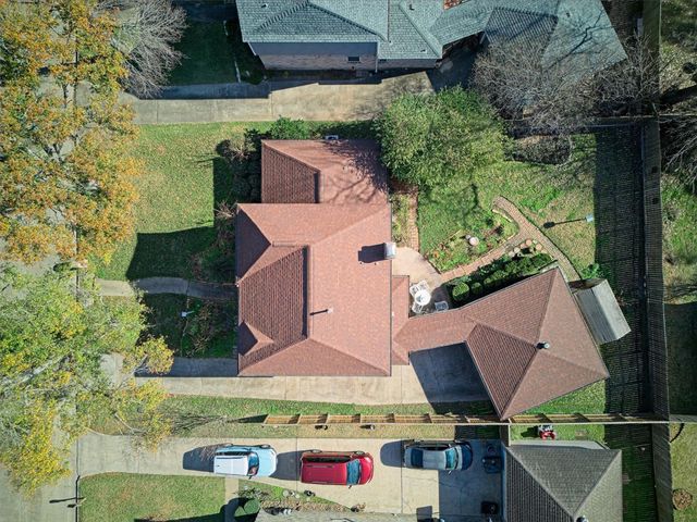 4711 Charade Drive, Houston, TX 77066