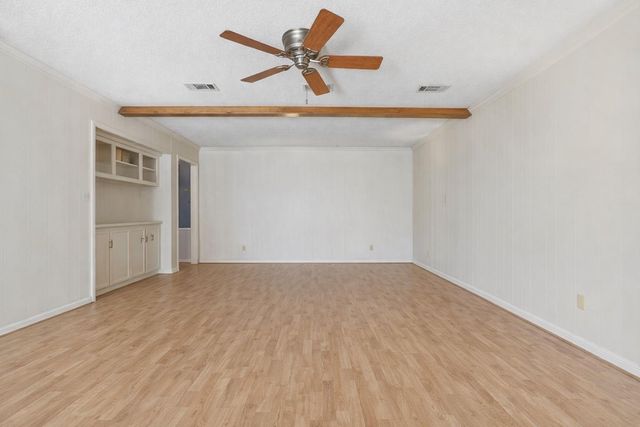 4711 Charade Drive, Houston, TX 77066