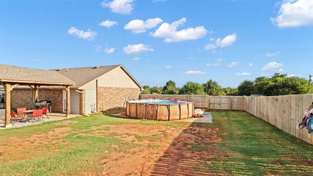 2086 County Road 1239, Tuttle, OK 73089