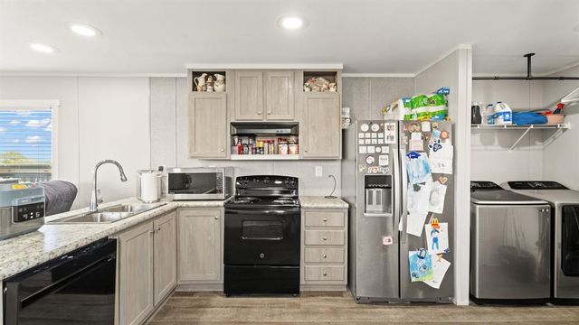 2086 County Road 1239, Tuttle, OK 73089