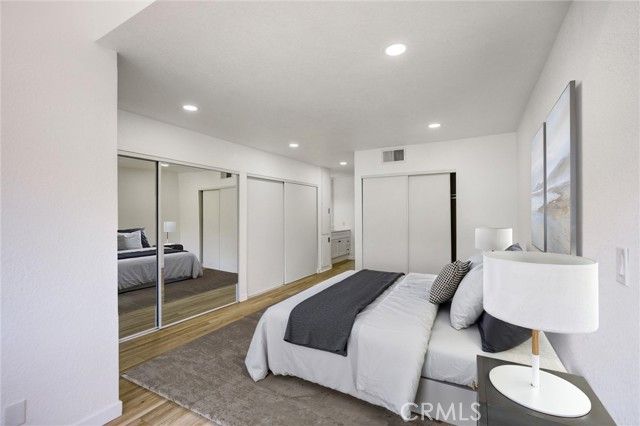 23391 Park Sorrento, Calabasas, CA 91302