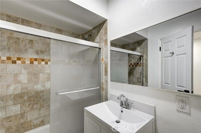 23391 Park Sorrento, Calabasas, CA 91302