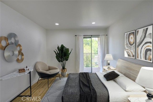 23391 Park Sorrento, Calabasas, CA 91302