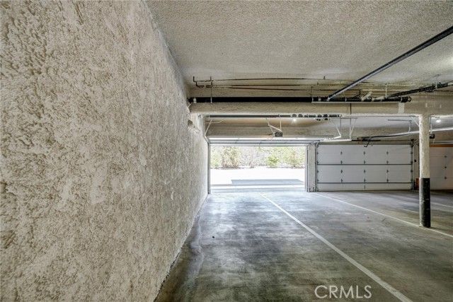 23391 Park Sorrento, Calabasas, CA 91302