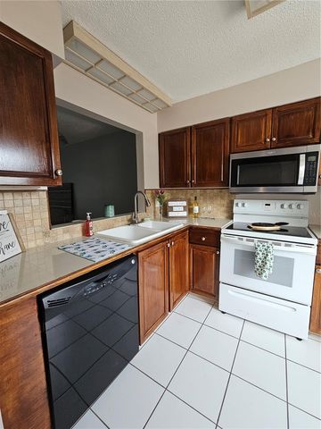 13813 MISSION OAKS BOULEVARD, Seminole, FL 33776