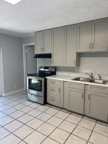 6238 Wauconda Way W, Greenacres, FL 33463