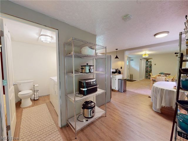 1063 Thistleridge Drive, Macedonia, OH 44056