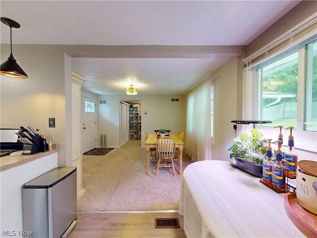 1063 Thistleridge Drive, Macedonia, OH 44056