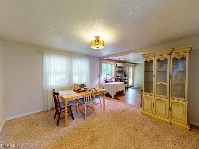 1063 Thistleridge Drive, Macedonia, OH 44056
