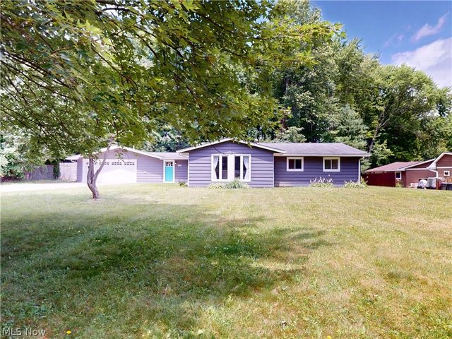 1063 Thistleridge Drive, Macedonia, OH 44056