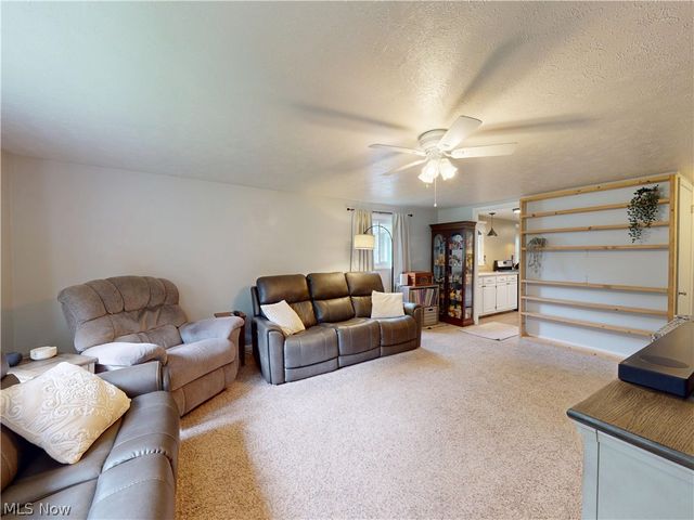 1063 Thistleridge Drive, Macedonia, OH 44056