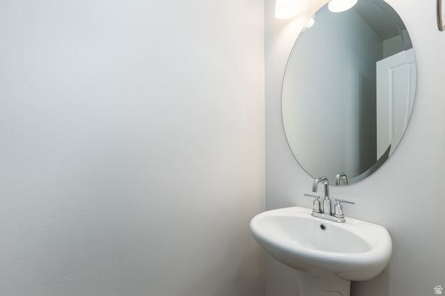 1068 E SPRINGWATER WAY, Eagle Mountain, UT 84005