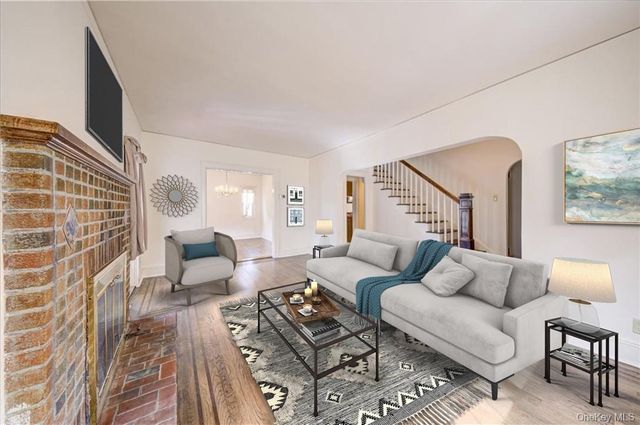 1 Rutgers Place, Scarsdale, NY 10583