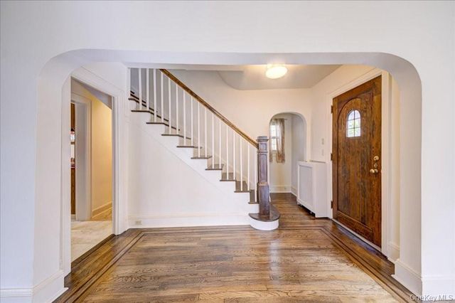 1 Rutgers Place, Scarsdale, NY 10583