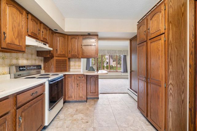 702 E 5th St, Superior, WI 54880