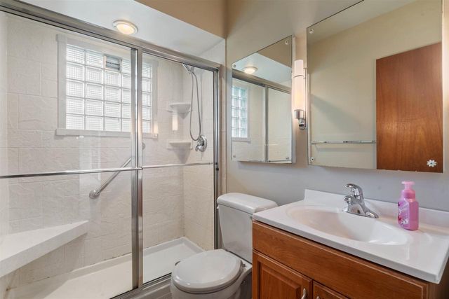 702 E 5th St, Superior, WI 54880