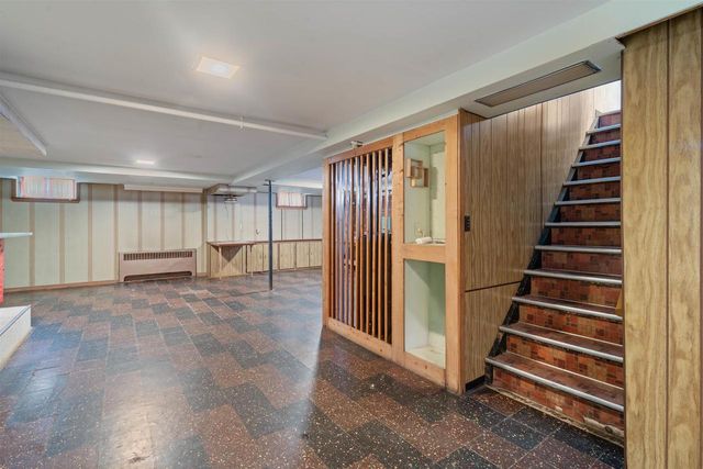 702 E 5th St, Superior, WI 54880