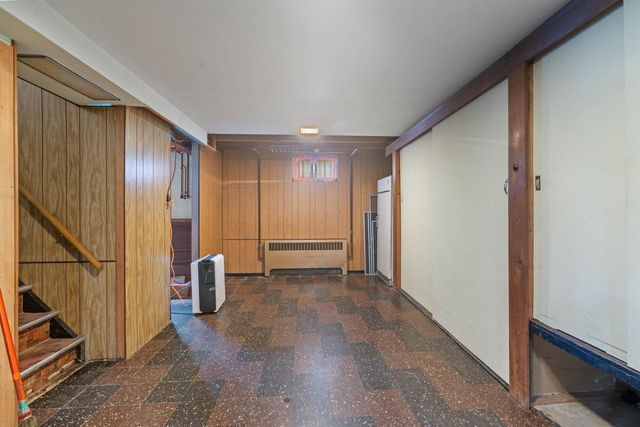 702 E 5th St, Superior, WI 54880