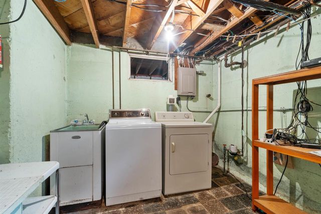 702 E 5th St, Superior, WI 54880