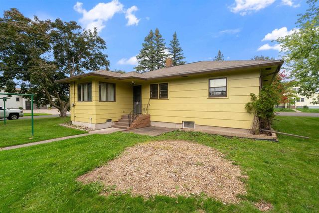 702 E 5th St, Superior, WI 54880