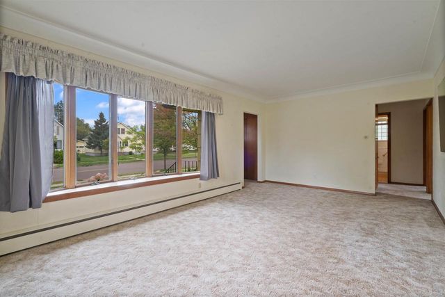 702 E 5th St, Superior, WI 54880