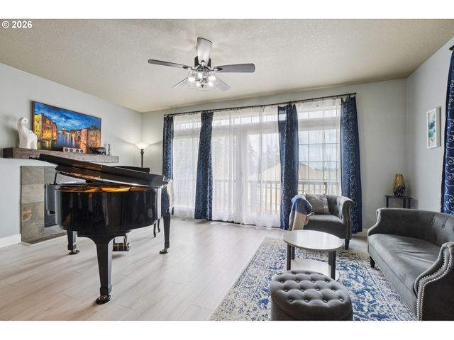 17578 Sw LOMA VISTA St, Beaverton, OR 97007