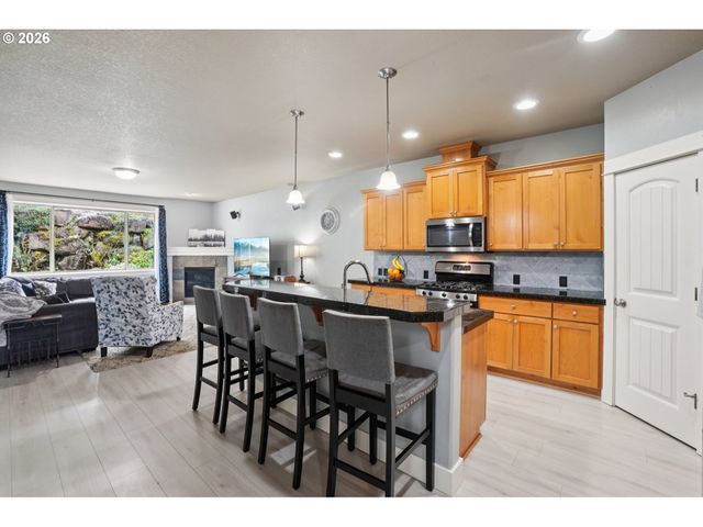 17578 Sw LOMA VISTA St, Beaverton, OR 97007