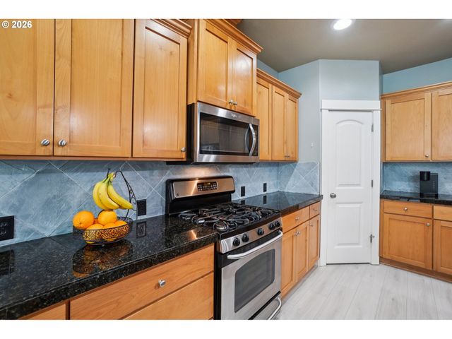 17578 Sw LOMA VISTA St, Beaverton, OR 97007