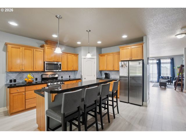 17578 Sw LOMA VISTA St, Beaverton, OR 97007