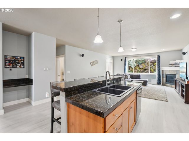 17578 Sw LOMA VISTA St, Beaverton, OR 97007