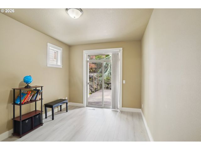 17578 Sw LOMA VISTA St, Beaverton, OR 97007