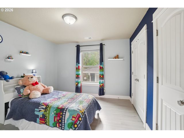 17578 Sw LOMA VISTA St, Beaverton, OR 97007