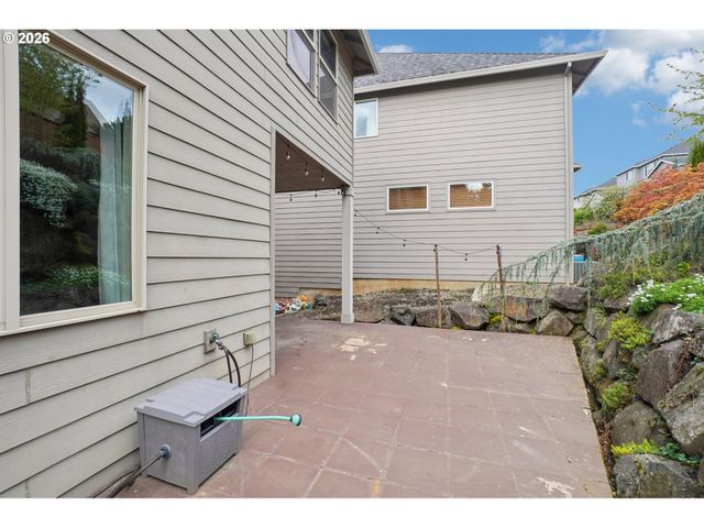 17578 Sw LOMA VISTA St, Beaverton, OR 97007