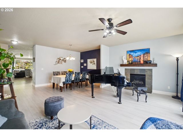 17578 Sw LOMA VISTA St, Beaverton, OR 97007