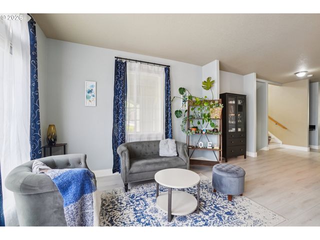 17578 Sw LOMA VISTA St, Beaverton, OR 97007