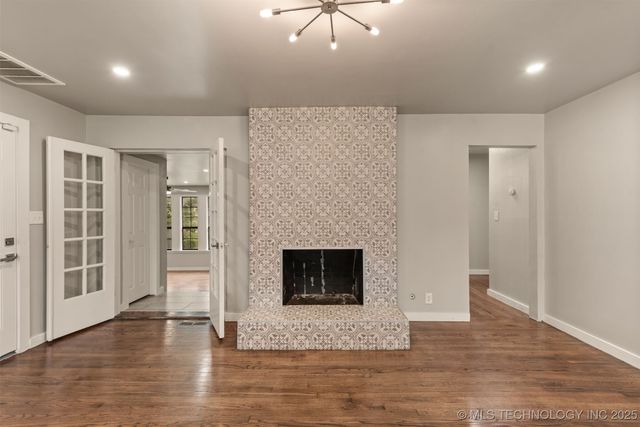 5951 E 25th Place S, Tulsa, OK 74114