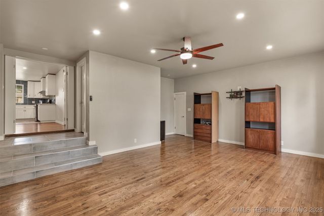 5951 E 25th Place S, Tulsa, OK 74114