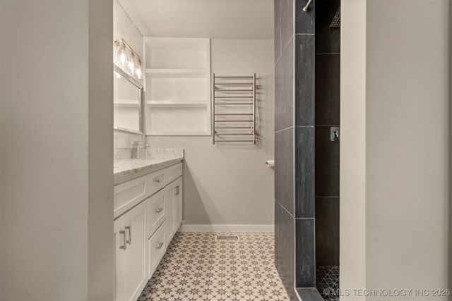 5951 E 25th Place S, Tulsa, OK 74114