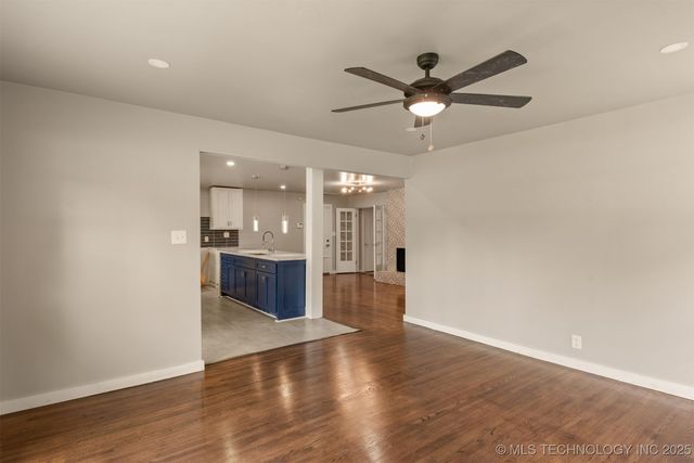 5951 E 25th Place S, Tulsa, OK 74114