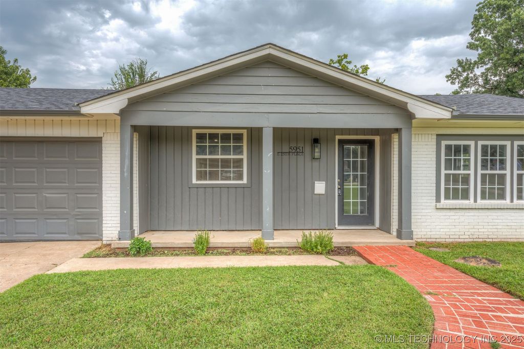 5951 E 25th Place S, Tulsa, OK 74114