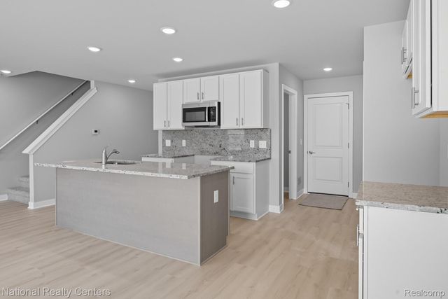 25018 Reeck Road, Woodhaven, MI 48183