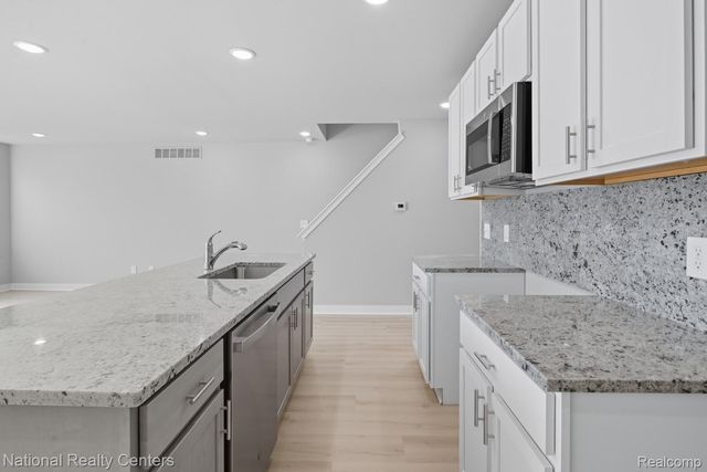 25018 Reeck Road, Woodhaven, MI 48183