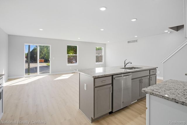 25018 Reeck Road, Woodhaven, MI 48183
