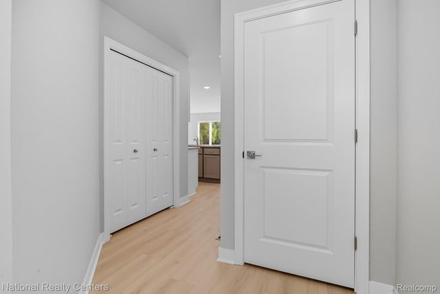 25018 Reeck Road, Woodhaven, MI 48183