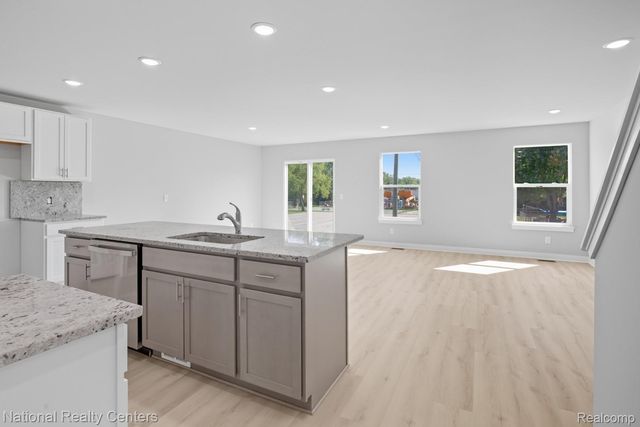 25018 Reeck Road, Woodhaven, MI 48183
